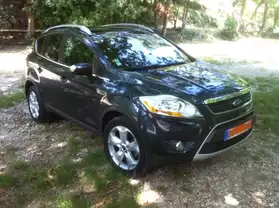 ford kuga 4x4 ( cuir toit panoramique..)
