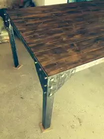 Grande table métal et bois