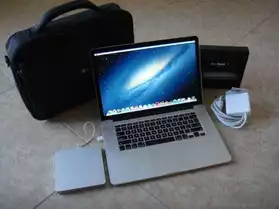 Apple Macbook Pro (modèle actuel - MD831