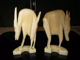 2 sculptures antilopes africaines an 50