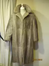 manteau en fourrure de ragondin