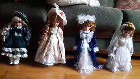 Belles petites poupées de collection