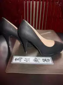 Chaussure noir à talon