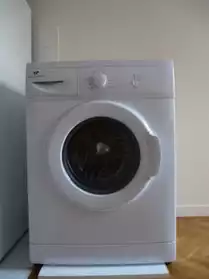 machine à laver presque neuve