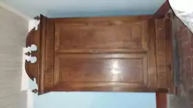 armoire ancienne en bois massif plus de