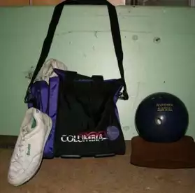boule et chaussures de bowling