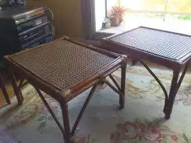 2 petites tables en bambou