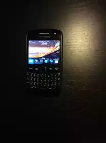 Blackberry curve 9790 avec chargeur debl
