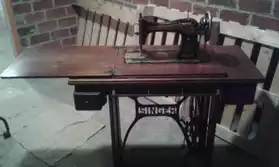 Ancienne machine à coudre singer