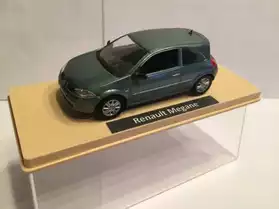 Renault Megane verte miniature 1/43