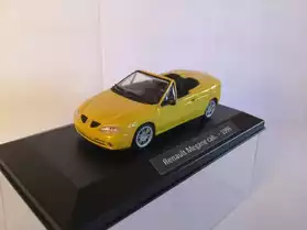 Renault Megane jaune miniature 1/43