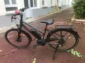 Vélo électrique Peugeot presque jamais u
