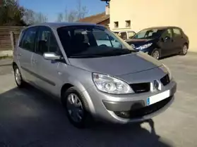 Renault Scenic iii 1.5 dci 105 dynamique