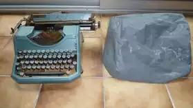 Machine à écrire ROOY