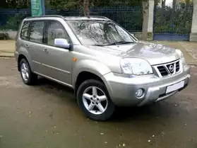 NISSAN X-trail 2.2 VDI LUXE