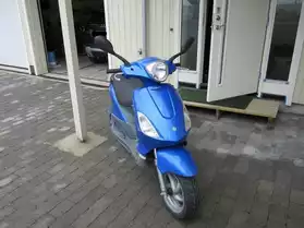scooter PEUGEOT Vivacity bon etat