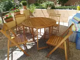 table et chaises terrasse