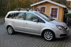 Opel Zafira 1.9 CDTI COSMO