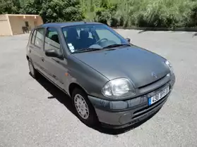 Renault Clio ii/ trés bon/ état/ ct ok