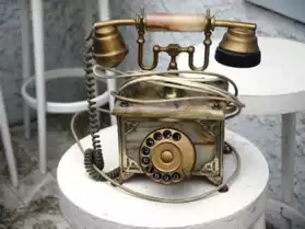 TELEPHONE EN MARBRE