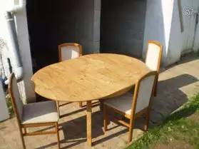 Table + 4 chaises