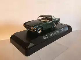 Triumph TR6 verte miniature 1/43