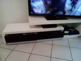 Meuble TV blanc laqué