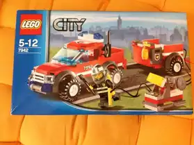 LEGO CITY 7942 NEUF
