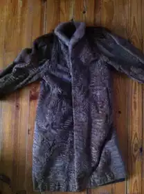 Manteau en véritable astrakan et vison