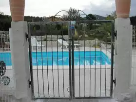 vend barriere de piscine,portillon