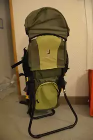Porte bébé de randonnée