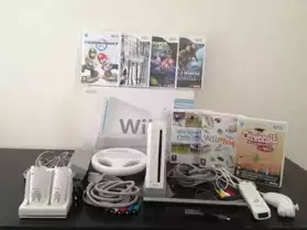 Console Wii + 7 jeux + 2 accessoires