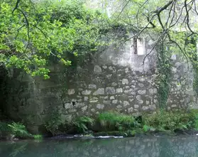 Voyant moulin à eau au Portugal