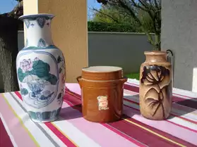 Pots et vase à fleurs