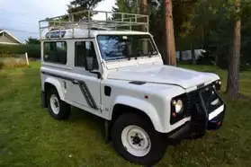 Land-Rover Defender County 90 300 tdi