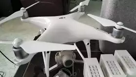 Drone DJI Phantom 4 Pro plus avec 3 Batt