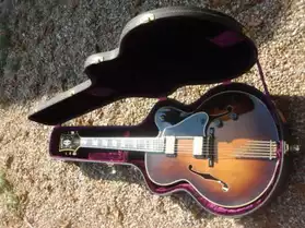 Gibson Super V CES