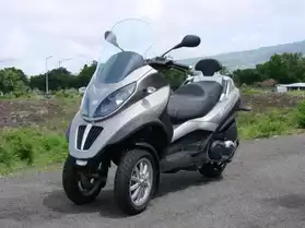 Tricycle Piaggio LT 400