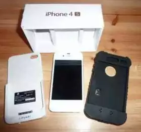 iPhone 4S débloqué 32Go NEUF + acces