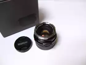 Voigtlander Nokton 35mm/1,4 mont. Leica
