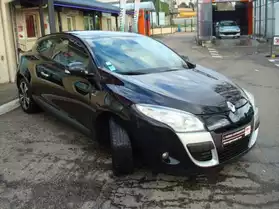 RENAULT Megane Coupe (1.5 dCi 110ch Bose