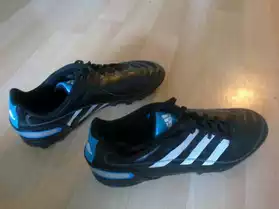 Belles chaussures de foot
