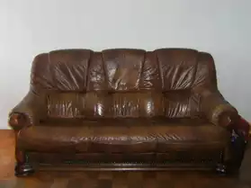 canapé en cuir avec 2 fauteuils
