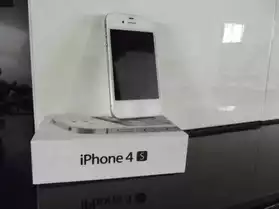 Apple iPhone 4S (Dernier Modèle) - 16 Go