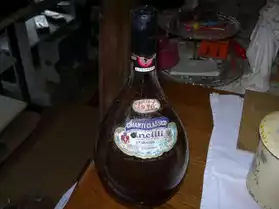 bouteille de CHIANTI VINTAGE 1976