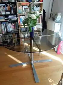Très belle table vintage 70 plateau en v
