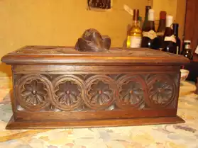 Ancienne boite en bois décorative