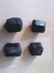 lot de 4 pierres tourmaline noire