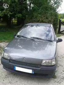Renault Clio 1 RL année 1992 grise