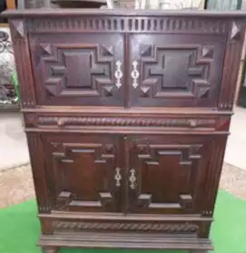 meuble gothique d'époque 19 eme